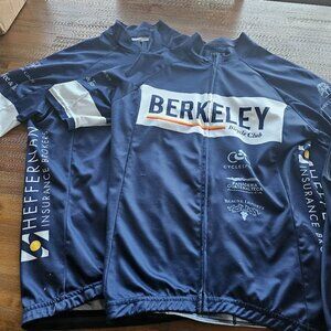 Cycling kit with two jersey's